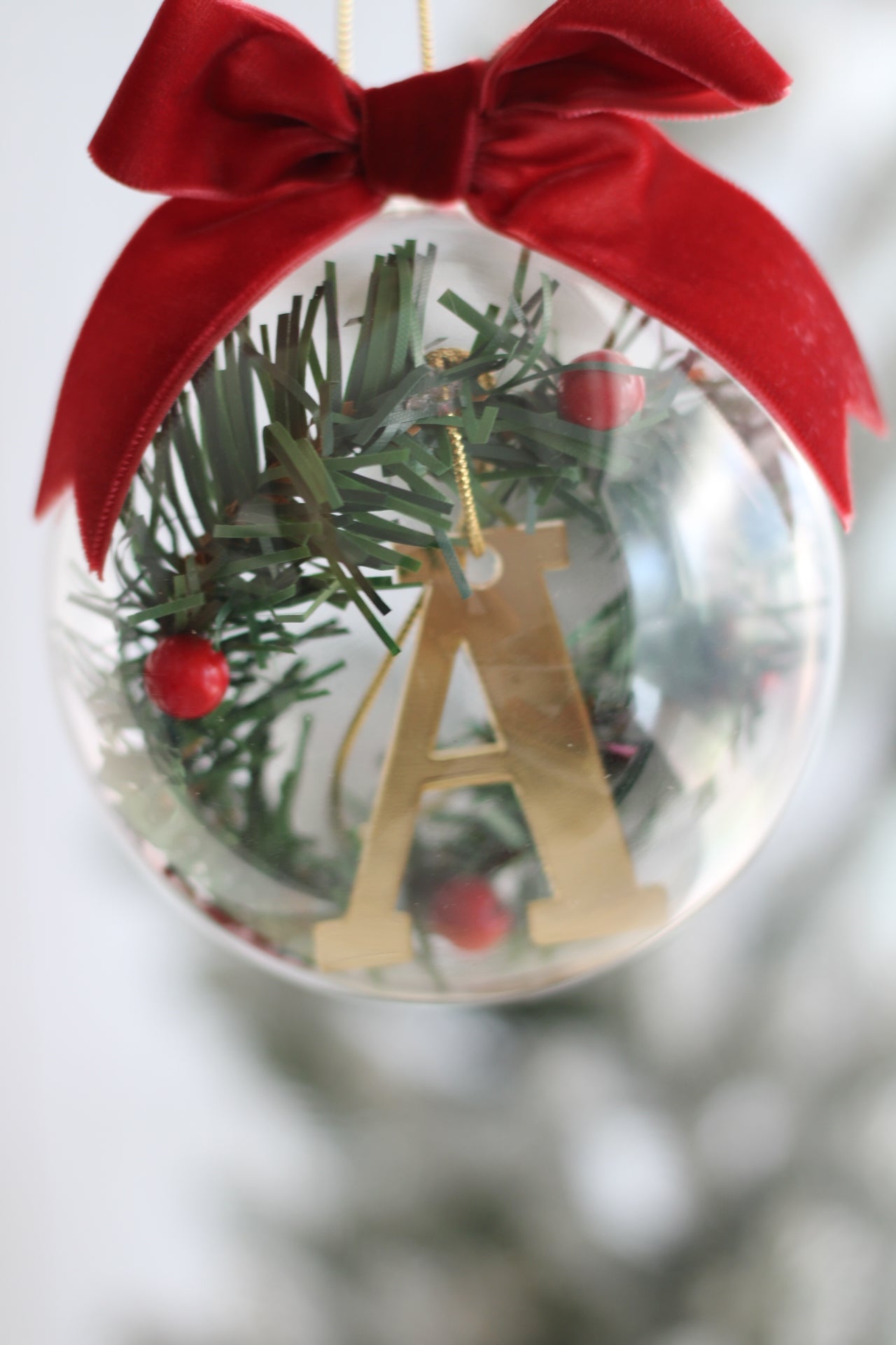 Holiday Initial Globe - Ornamento Navideño