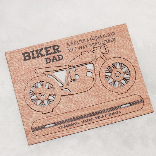 Tarjeta en Madera Armable - Biker Dad